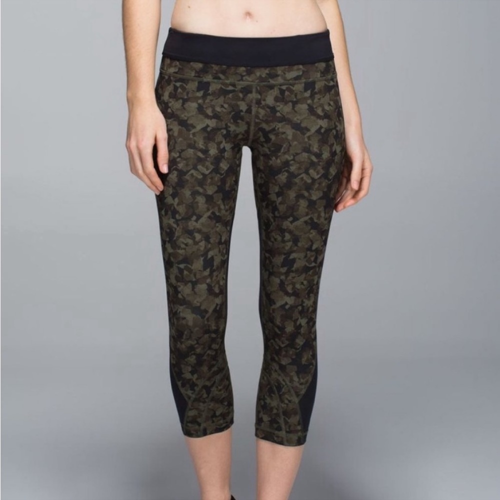 Lululemon Cropped Leggings